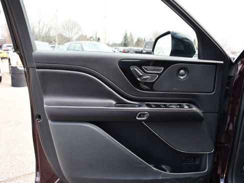 Used 2023 Lincoln Aviator Reserve AWD/4WD image 24