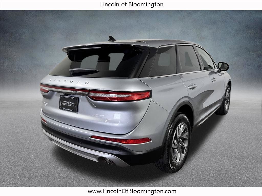 Used 2023 Lincoln Corsair AWD w/ Equipment Group 101A image 7