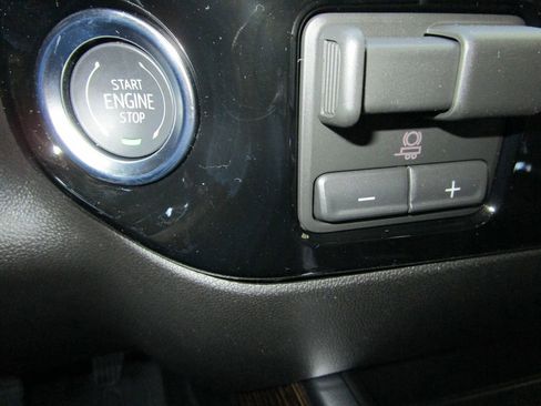 New 2026 GMC Sierra 1500 Elevation image 40