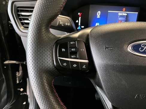 Used 2025 Ford Escape ST-Line image 23