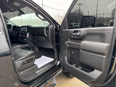 Used 2020 Chevrolet Silverado 2500 LTZ w/ LTZ Convenience Package image 41