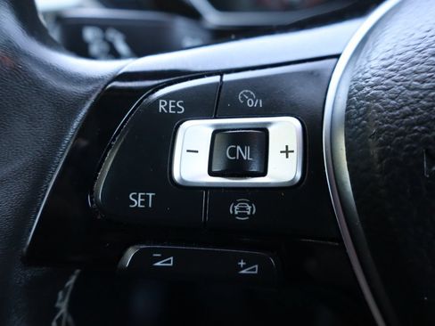 Used 2021 Volkswagen Jetta SE FWD image 29