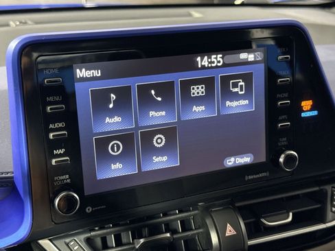 Used 2022 Toyota C-HR XLE image 25