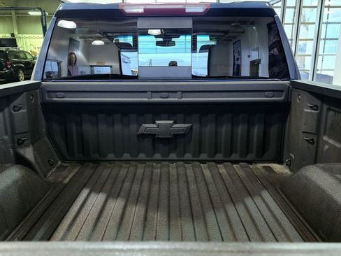 Used 2019 Chevrolet Silverado 1500 LTZ image 9