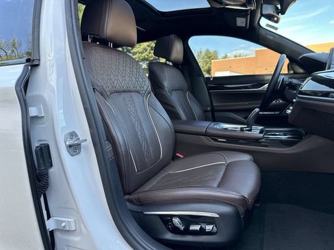 Used 2016 BMW 750i xDrive AWD/4WD image 50