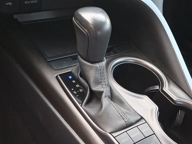 Used 2024 Toyota Camry SE FWD image 14