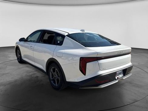 Used 2025 Kia K4 FWD image 9