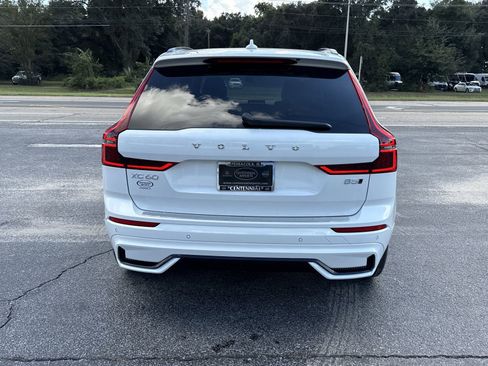 New 2026 Volvo XC60 B5 Plus w/ Protection Package Premier AWD/4WD image 4