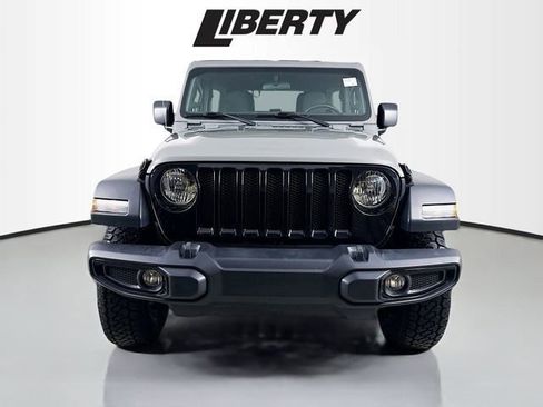 Used 2022 Jeep Wrangler Unlimited Sport image 2