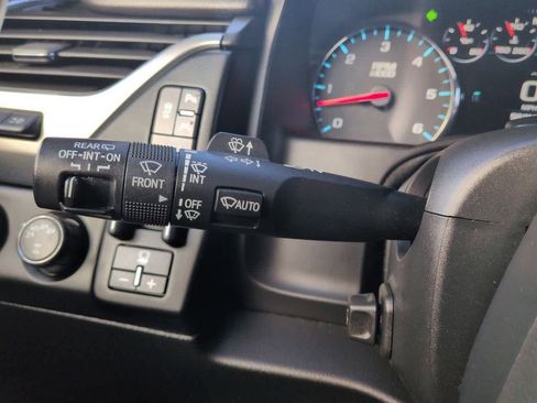 Used 2019 Chevrolet Suburban Premier image 29