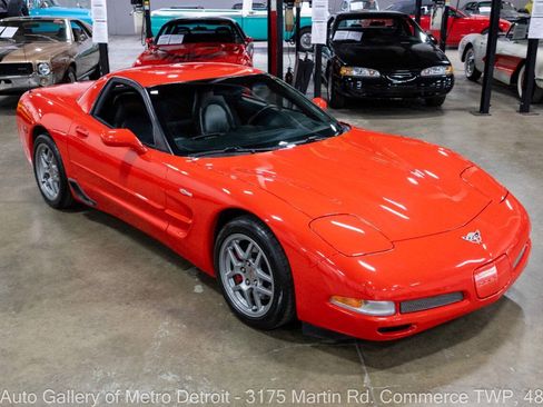 Used 2003 Chevrolet Corvette Z06 w/ Memory Package, 3 Drivers RWD image 9