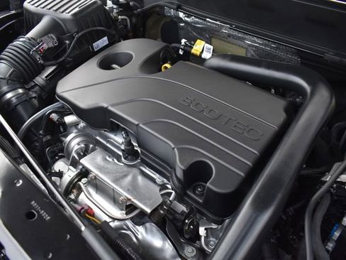 New 2026 Chevrolet Equinox LT w/ Safety and Technology Package image 33