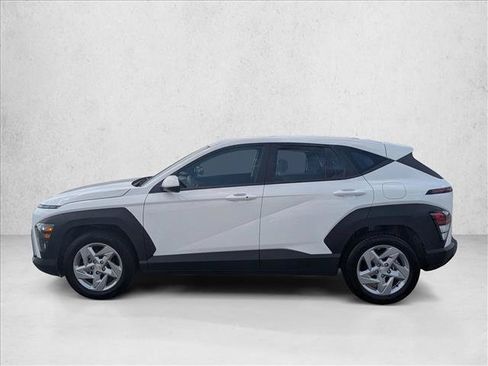 Used 2025 Hyundai Kona SE FWD image 9