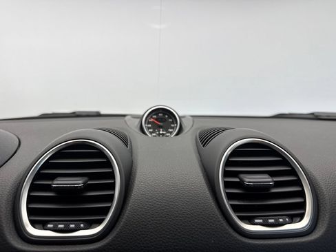 Certified 2024 Porsche 718 Cayman S RWD image 21