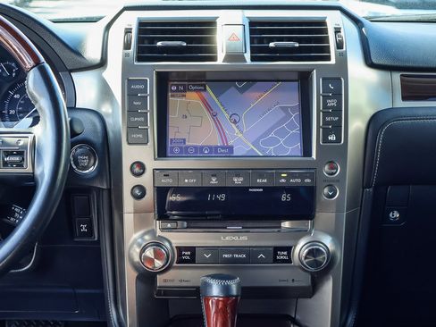 Used 2014 Lexus GX 460 image 11