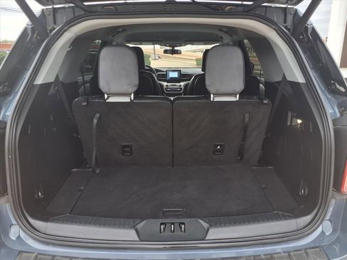 Used 2021 Ford Explorer XLT w/ Equipment Group 202A image 26