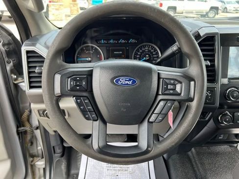Used 2022 Ford F350 XLT w/ Camper Package AWD/4WD image 28