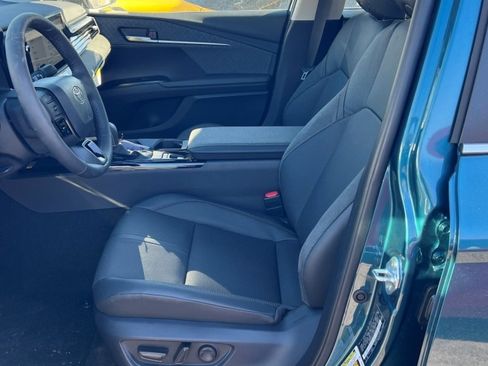 New 2026 Toyota Camry XLE image 7