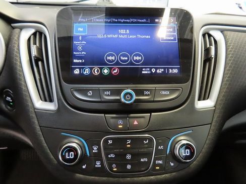 Used 2023 Chevrolet Malibu LT image 24