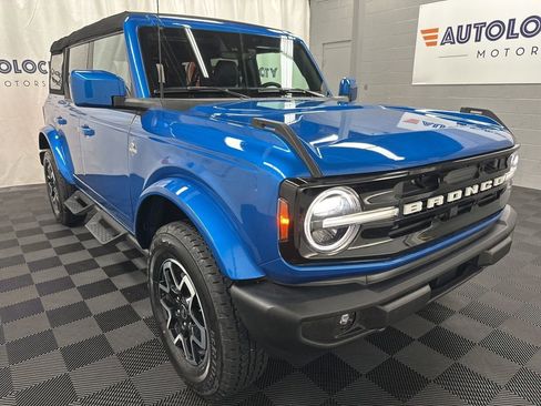 Used 2024 Ford Bronco Outer Banks image 2