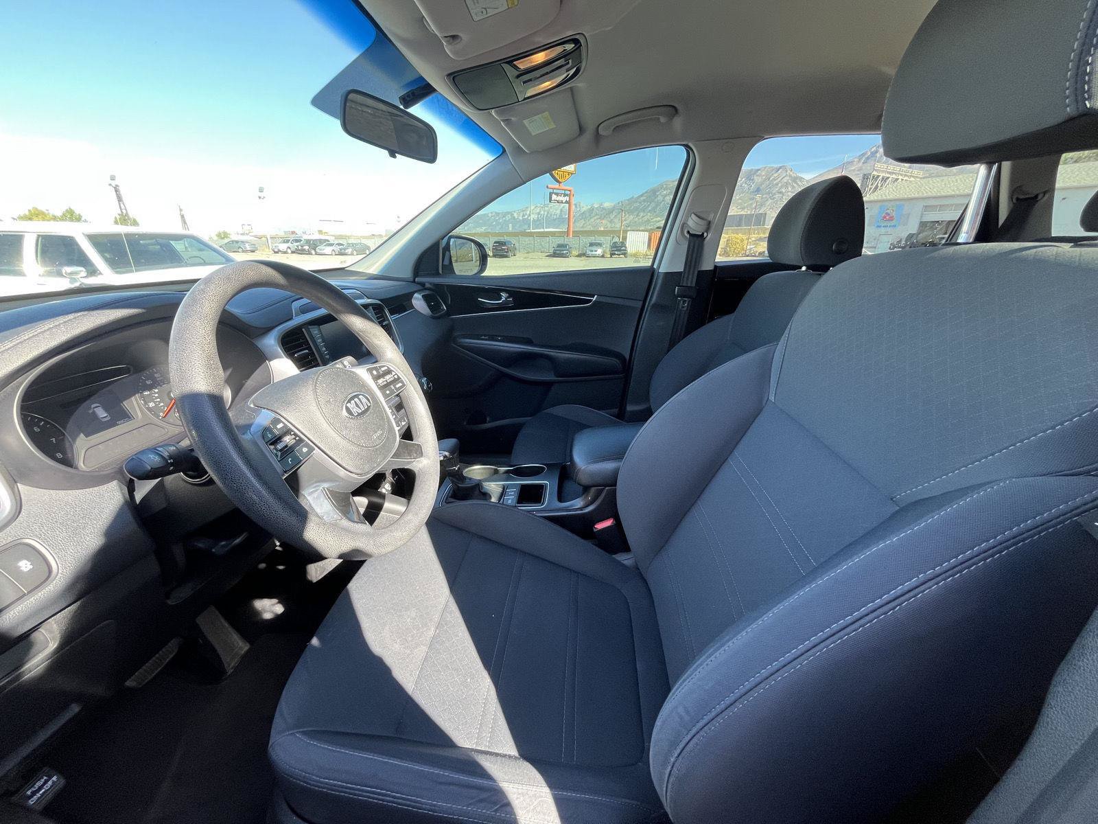 Used 2019 Kia Sorento AWD V6 image 7