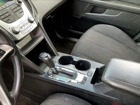 Used 2016 Chevrolet Equinox LT w/ Convenience Package image 13