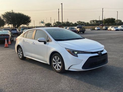Certified 2026 Toyota Corolla LE FWD image 2