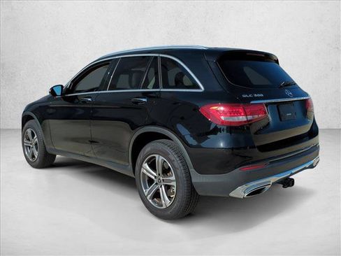 Used 2019 Mercedes-Benz GLC 300 4MATIC image 7
