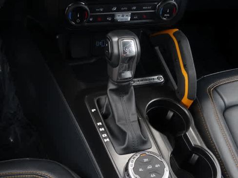 Used 2022 Ford Bronco Badlands image 33