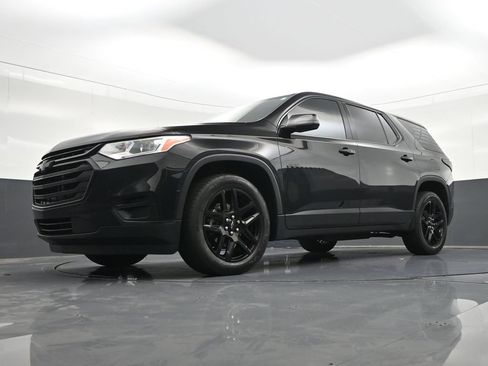 Used 2019 Chevrolet Traverse LS w/ LPO, Blackout Package FWD image 28