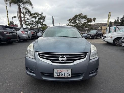 Used 2011 Nissan Altima 2.5 S FWD image 7
