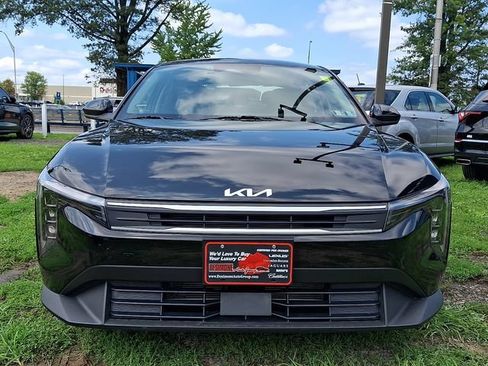 Certified 2026 Kia K4 FWD image 2