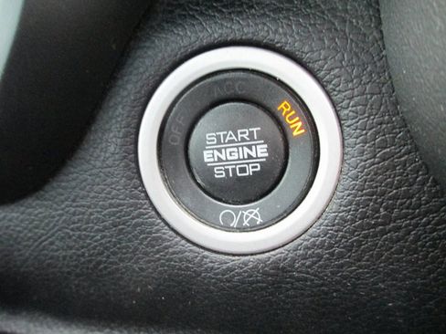 Used 2022 RAM 3500 Laramie image 30