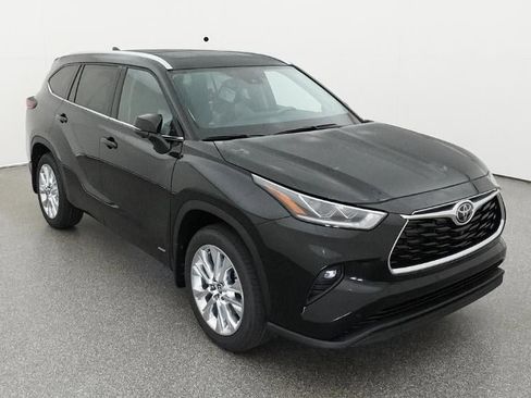 New 2026 Toyota Highlander Limited AWD/4WD image 13