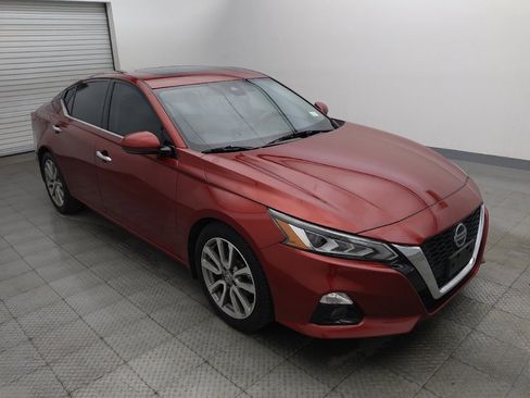 Used 2019 Nissan Altima 2.5 SL FWD image 13