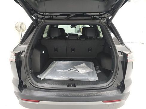 New 2026 Chevrolet Equinox LT w/ Convenience Package II AWD/4WD image 25