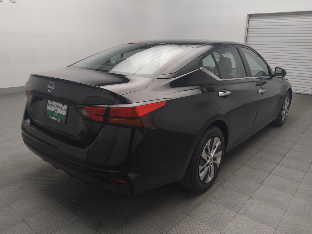 Used 2023 Nissan Altima 2.5 S FWD image 9