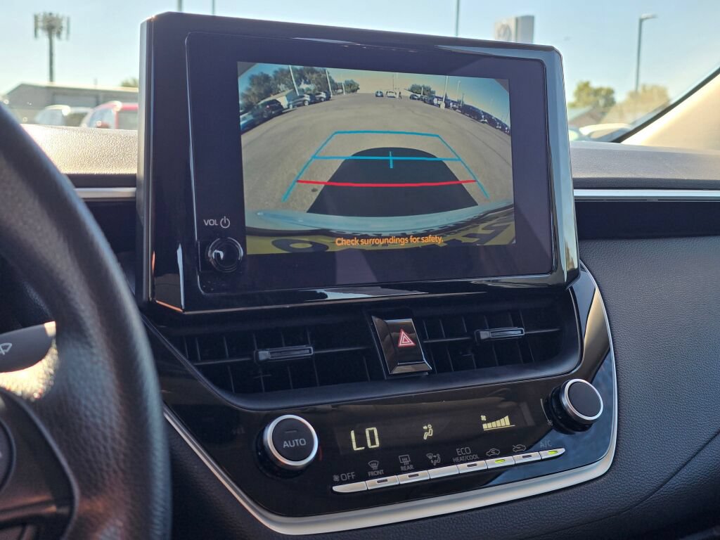 Used 2025 Toyota Corolla LE FWD image 26