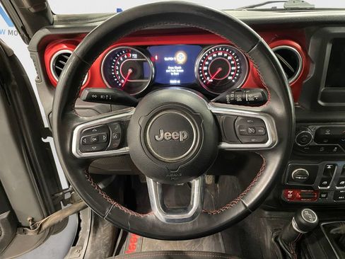 Used 2018 Jeep Wrangler Rubicon AWD/4WD image 12