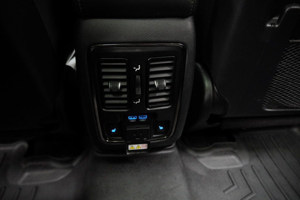 Used 2020 Jeep Grand Cherokee High Altitude AWD/4WD image 17