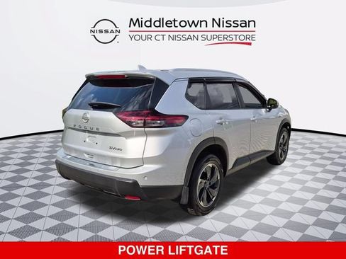 Certified 2024 Nissan Rogue SV w/ SV Premium Package AWD/4WD image 4