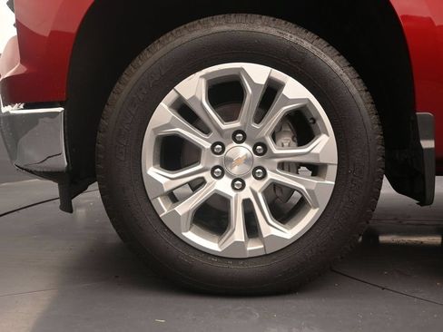 Used 2024 Chevrolet Silverado 1500 LTZ RWD image 10