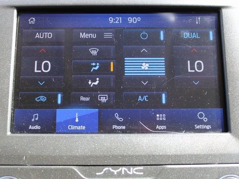 Used 2020 Ford Fusion SE image 11