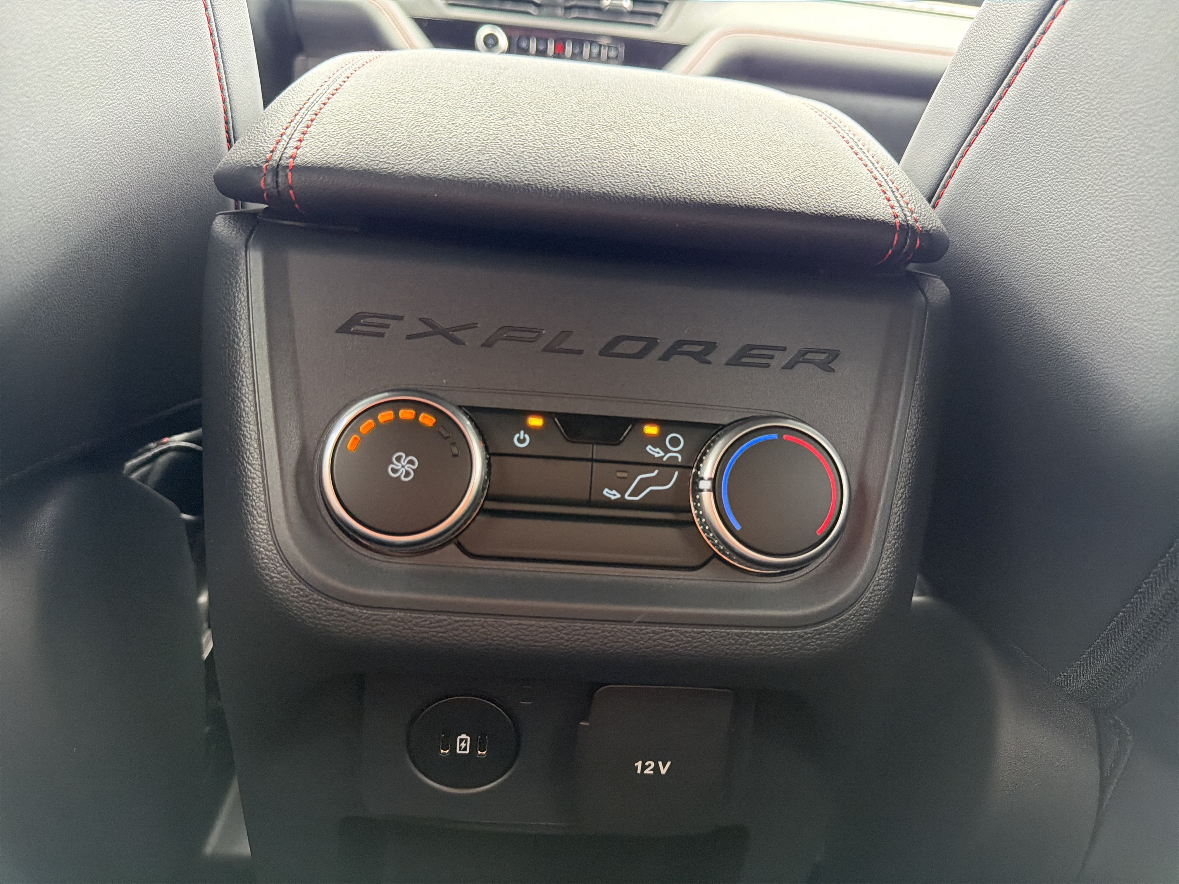 New 2026 Ford Explorer ST-Line w/ ST-Line Street Pack AWD/4WD image 23