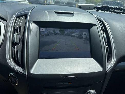 Certified 2018 Ford Edge SEL w/ Equipment Group 201A FWD image 18