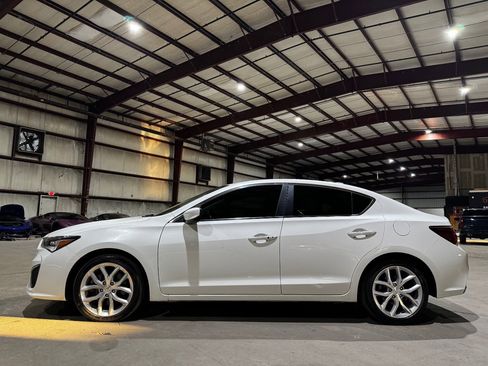 Used 2019 Acura ILX image 8