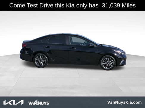 Used 2023 Kia Forte LXS w/ LXS Technology Package image 2
