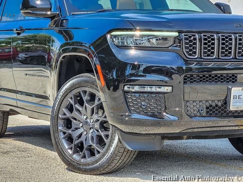 Used 2024 Jeep Grand Cherokee L Summit AWD/4WD image 5