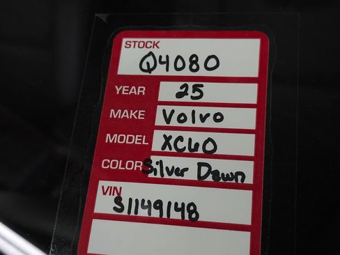 Certified 2025 Volvo XC60 B5 Plus AWD/4WD image 38