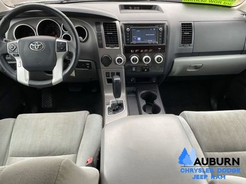 Used 2016 Toyota Sequoia SR5 RWD image 32